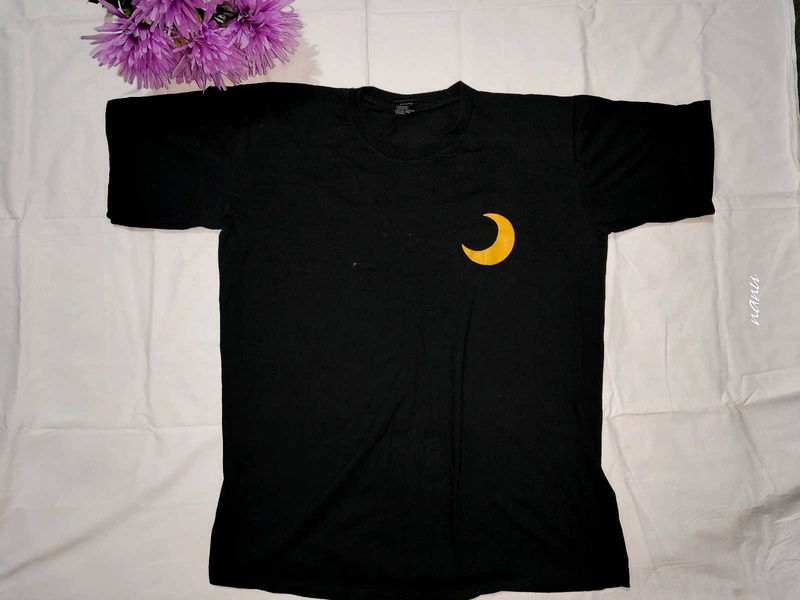 Black Moon Graphic T-Shirt