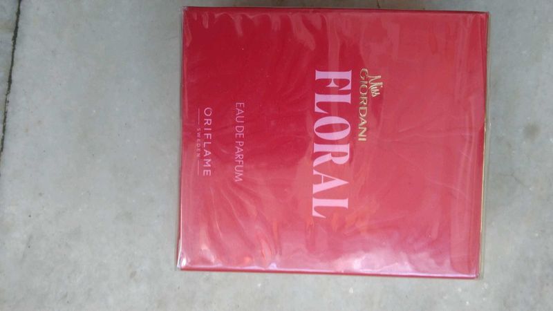 Giordani Gold Floral Perfume