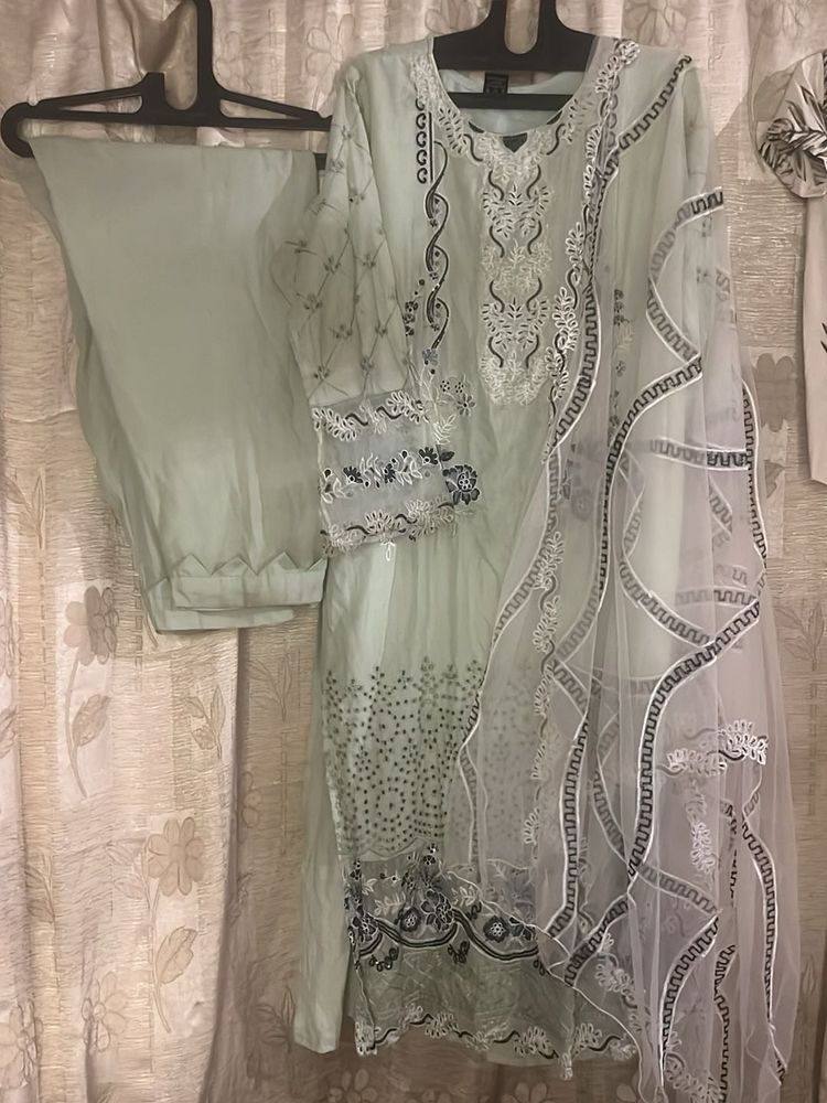 Pakistani Drss