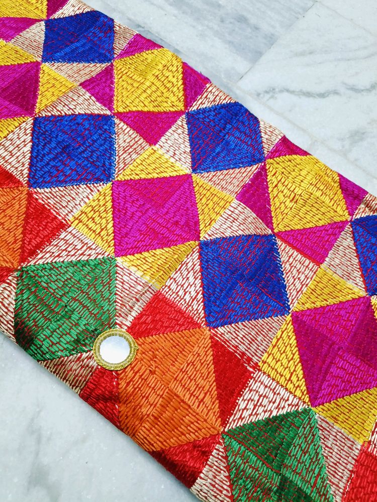 Fulkari Dupatta 🩷