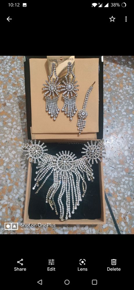 very heavy necklace gently used