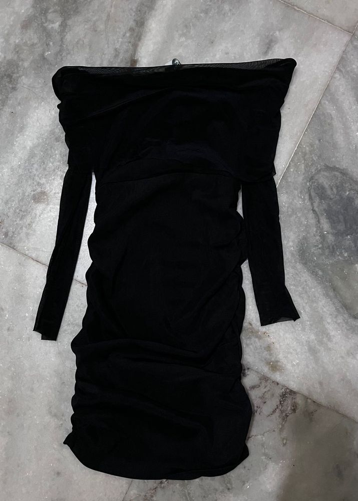 Chic Black Bodycon Mini Dress