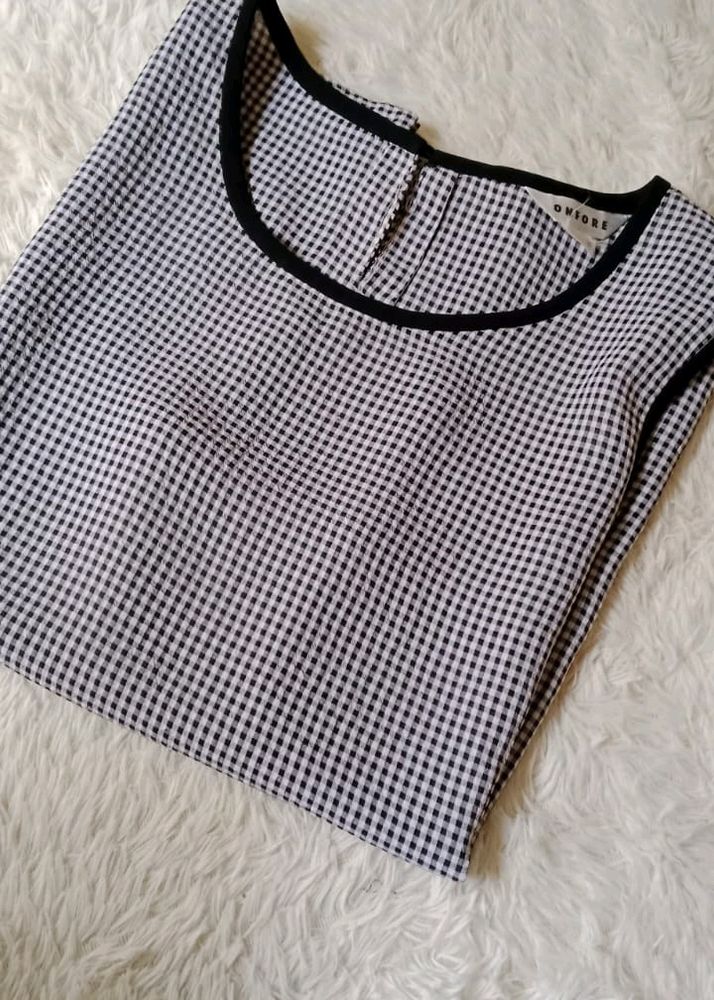 Georgette Sleeveless Fancy Top