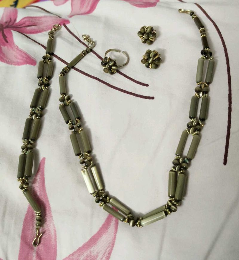 Unique Beaded Jewelry Set