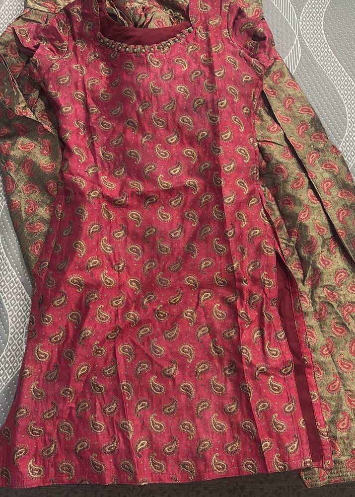 Elegant Ethnic Kurta Set