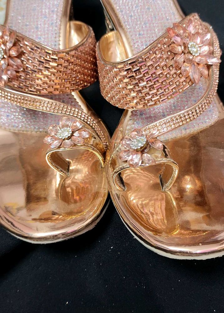 Sparkling Rose Gold Toe Ring Heels