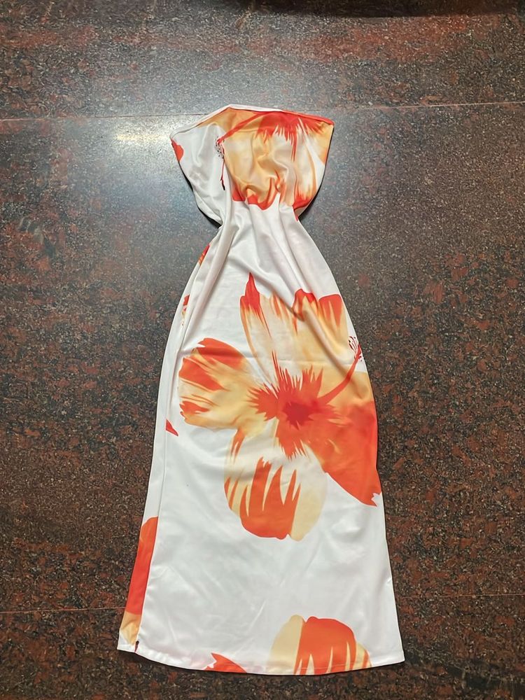 White Hibiscus Design Bodycon Tube Dress