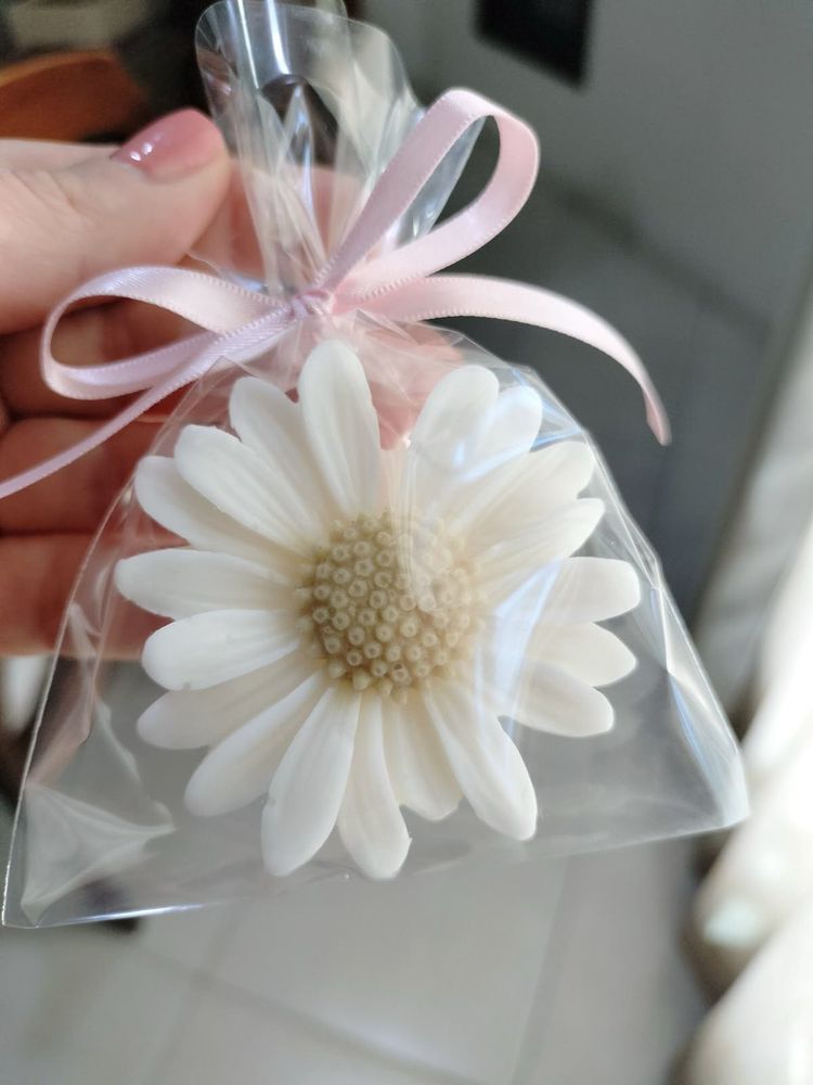 scented daisy flower candle(1 piece)