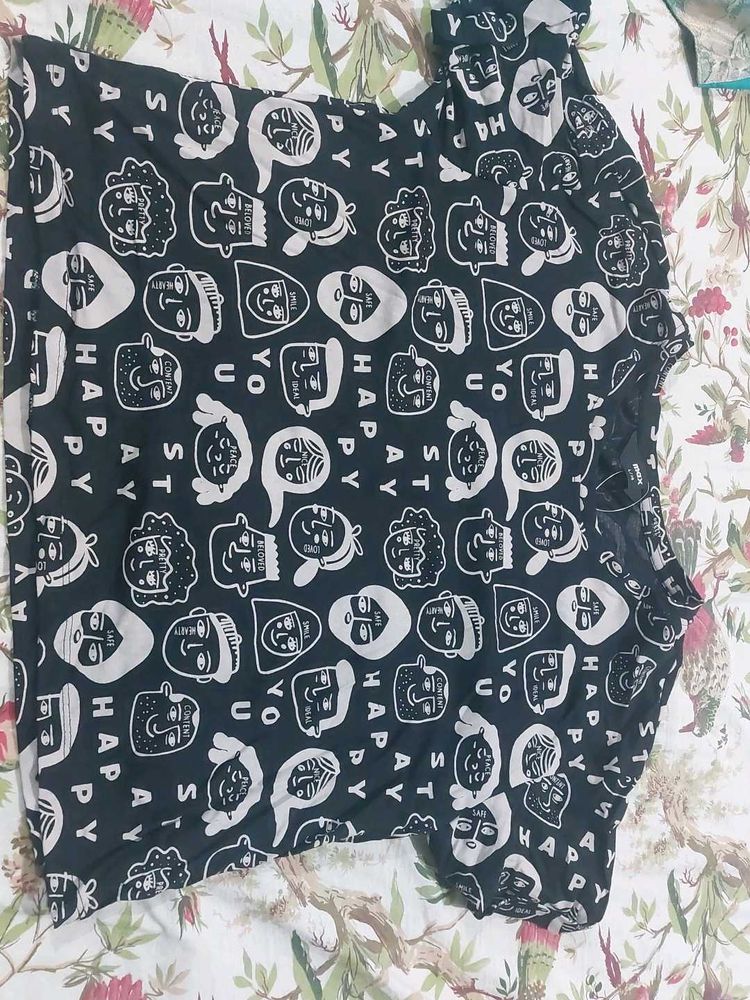 Women Graphic Printed Round Neck Cropped Tshirt