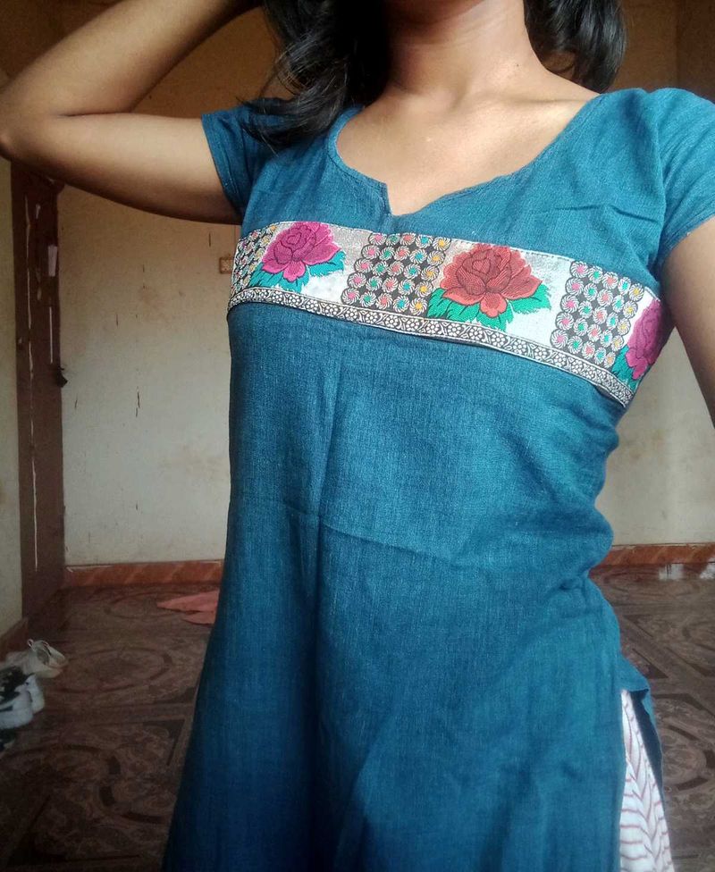 Simple Kurti