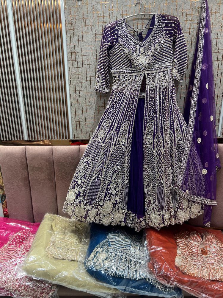 Gorgeous Wedding Gown Lehenga With Dupatta