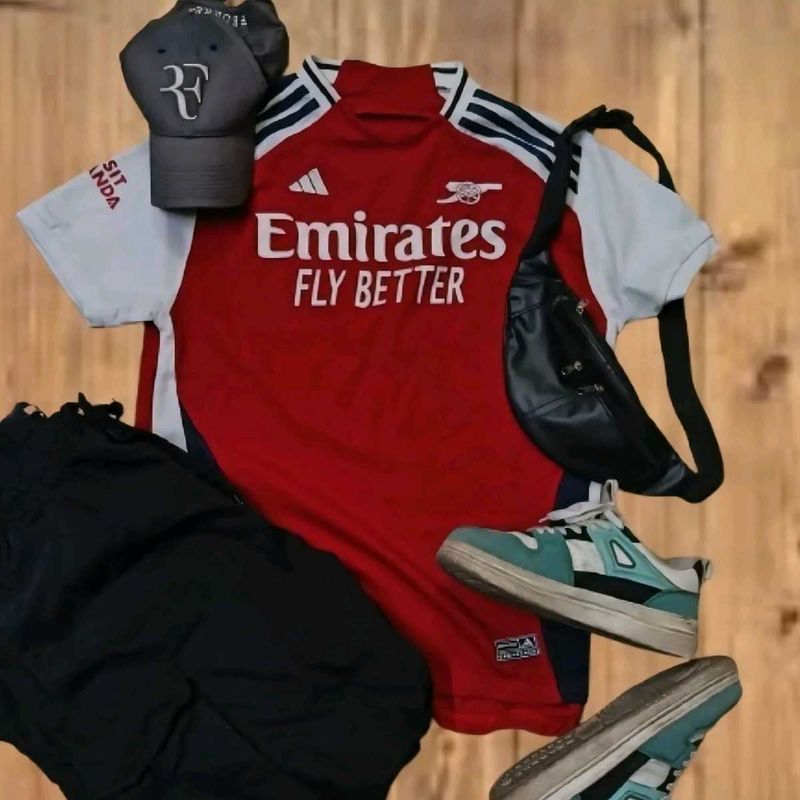 Arsenal 🏴󠁧󠁢󠁥󠁮󠁧󠁿 ❤️🤍 24/25 Season (🏡 Kit)
