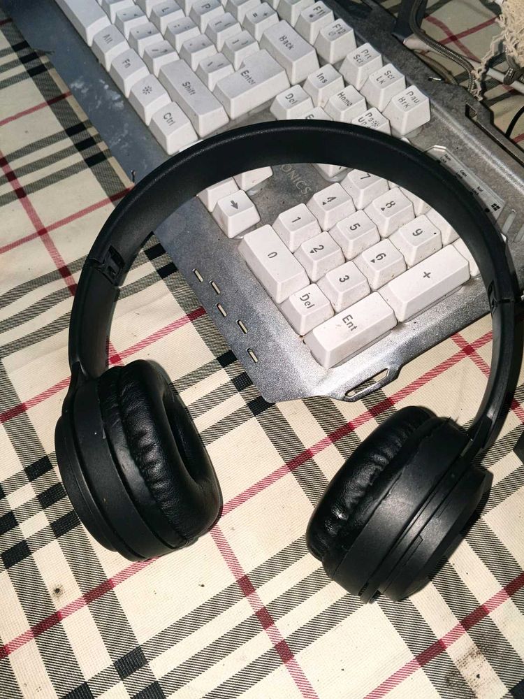 Black Headphones