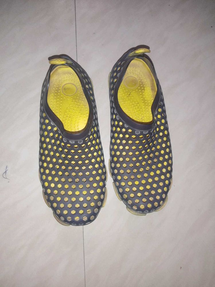 Men Shoes For Summer And Rain