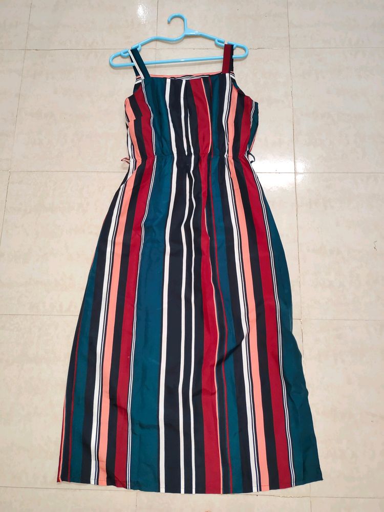 Striped Crepe A Shape Dress / Bottom Side Slit On One Side