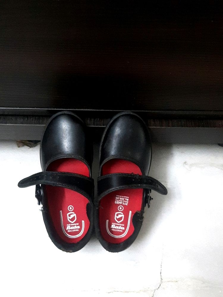 Girl&#39;s School Footwear Age 3-4