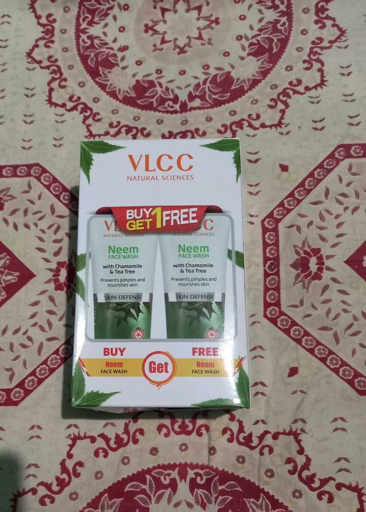 VLCC Neem Fash Wash  300ml  .