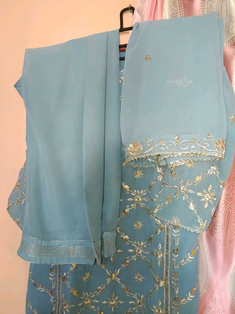 Elegant Blue Embroidered Kurta Set