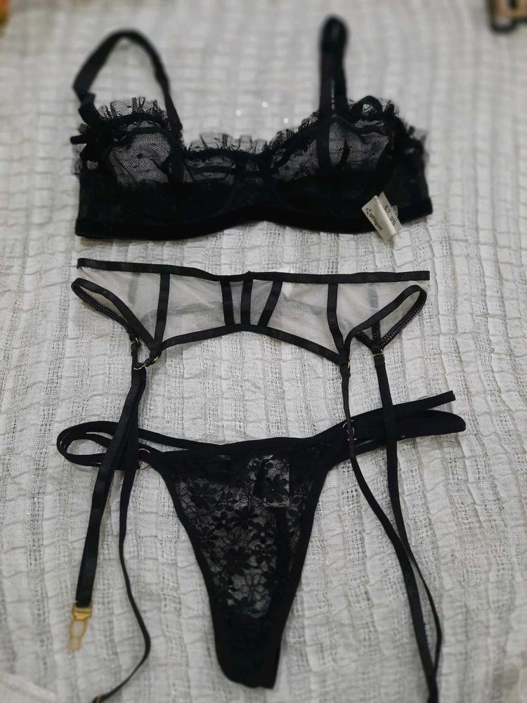 Black Lace Lingerie Set
