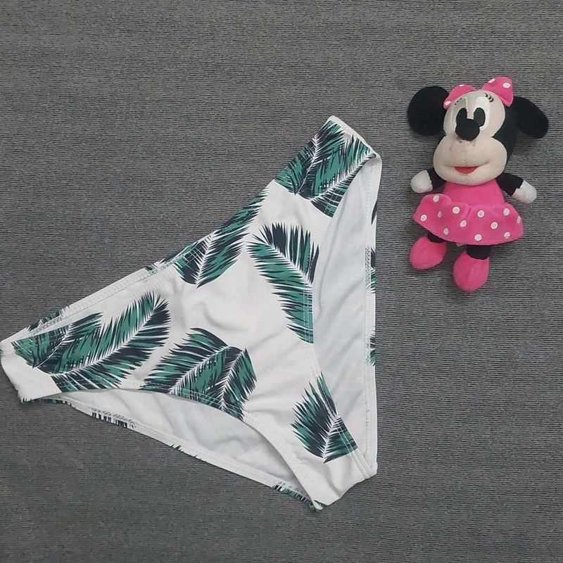 Swimwear (lowers)