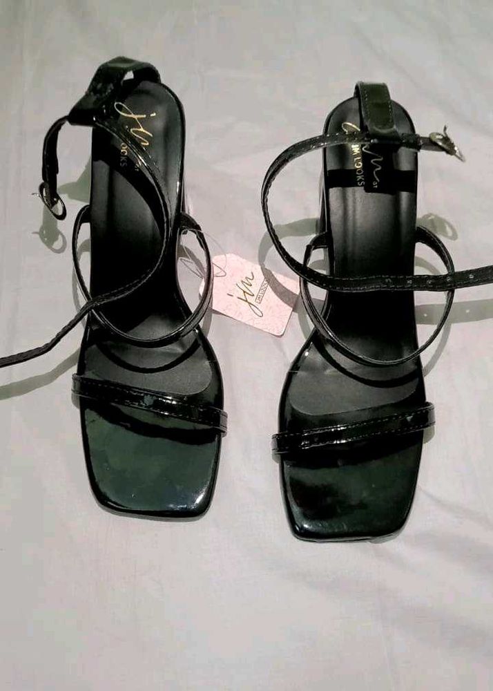 Black Block Heel