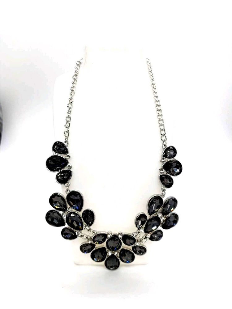 Elegant Black Stone Necklace