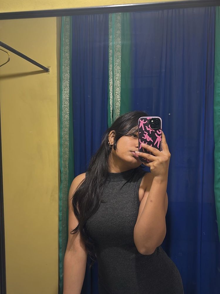 Sleeveless Grey long top