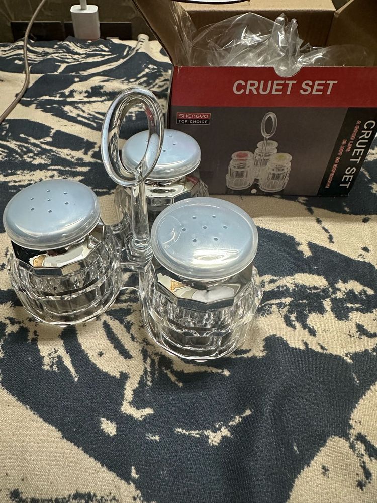 Cruet Set