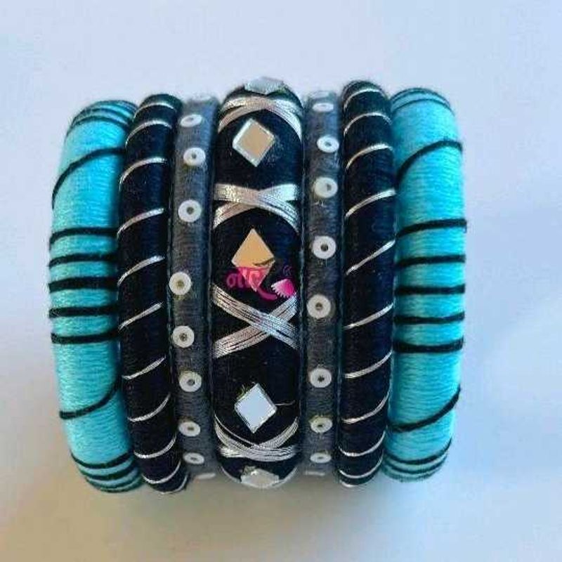 Blue Black Bangles 💙🖤