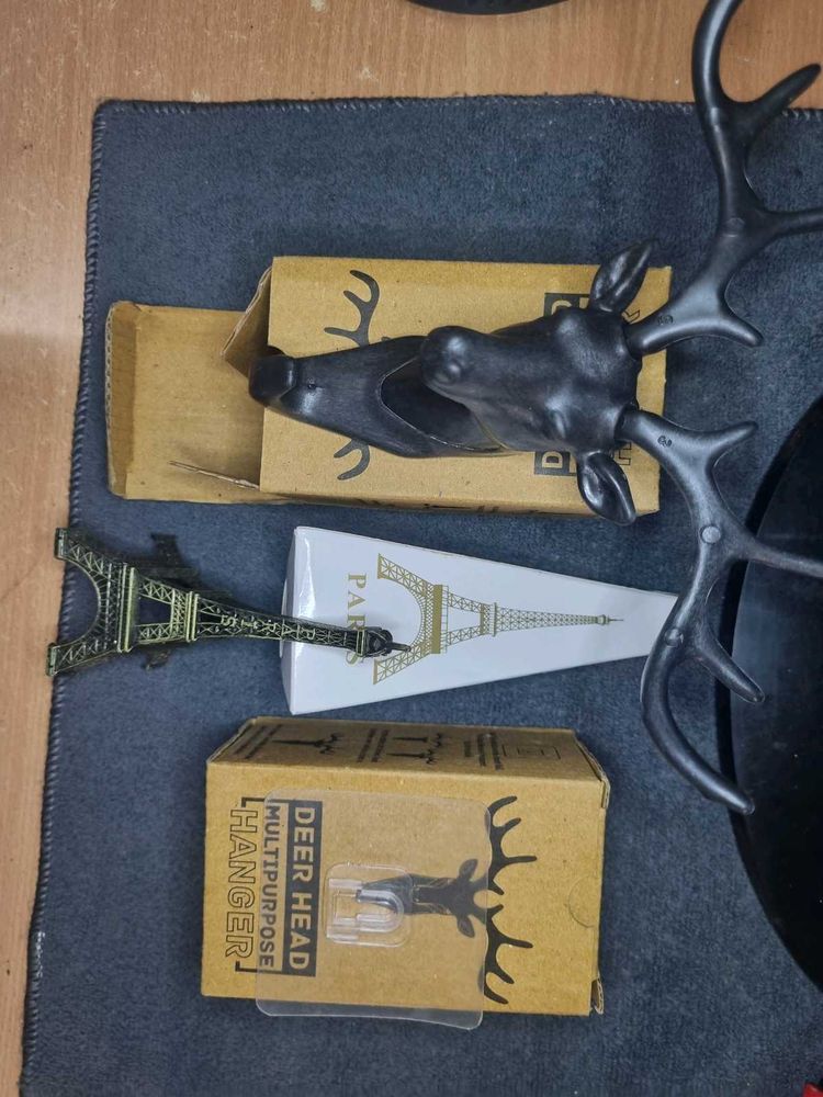 2 Deer Head Wall Hanger And 1 Tower Showpiece