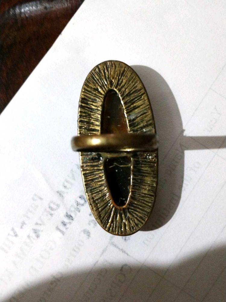 Vintage Oval Stone Ring
