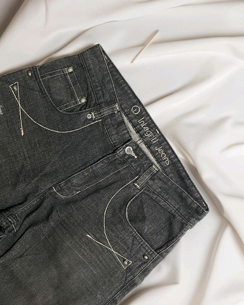 Integriti Jeans