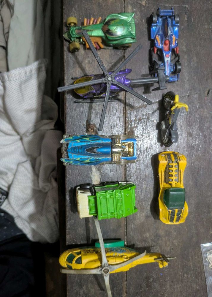 Toy Cars and Helicopters Lot Hotwheeels/ Matchbox