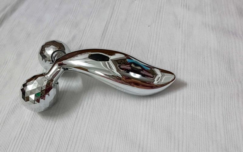 Manual Body Roller Massager!