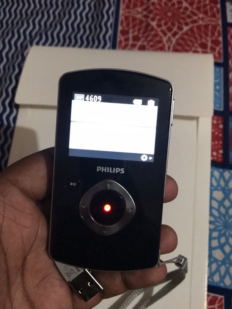 Philips Orginal Old Camera With 4gb Sd Card, Perfect Working Condition