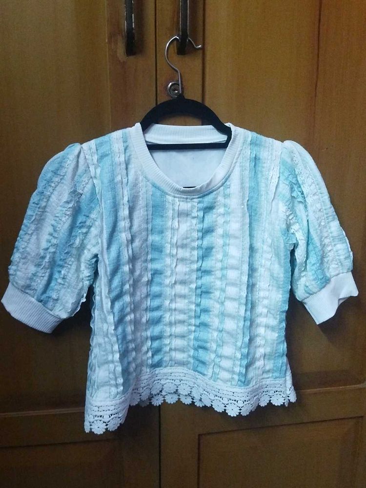 Cute Blue &amp; White Top