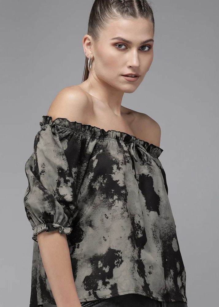 Stylish Off-Shoulder Print Top