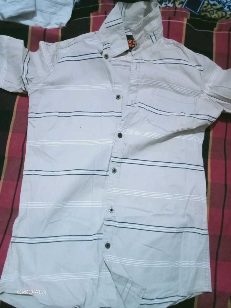T- Shirt
