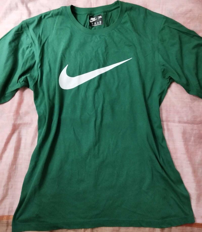 Nike Green Tee