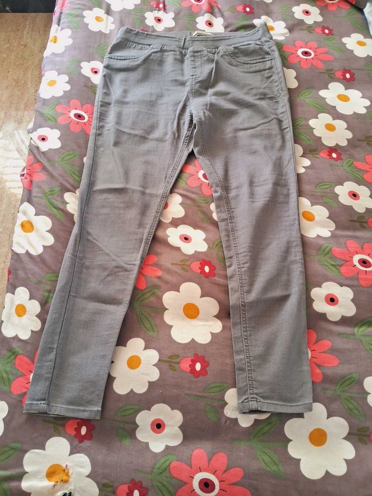 Grey Ankle Length Jeans