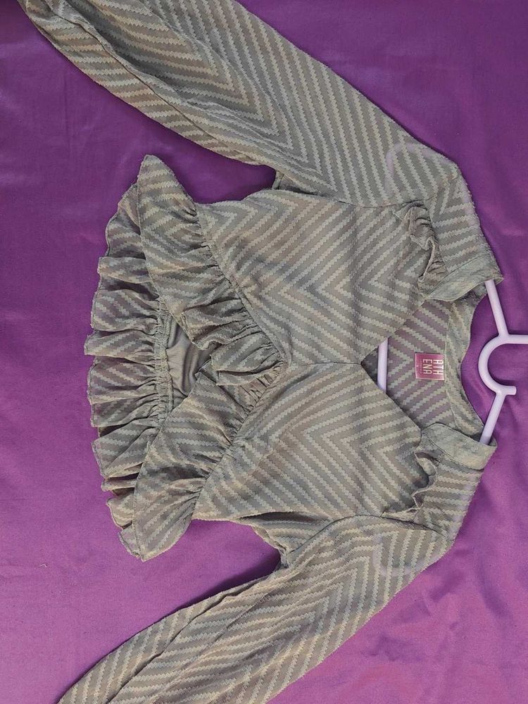 Athena Ruffled Lavender Crop Top