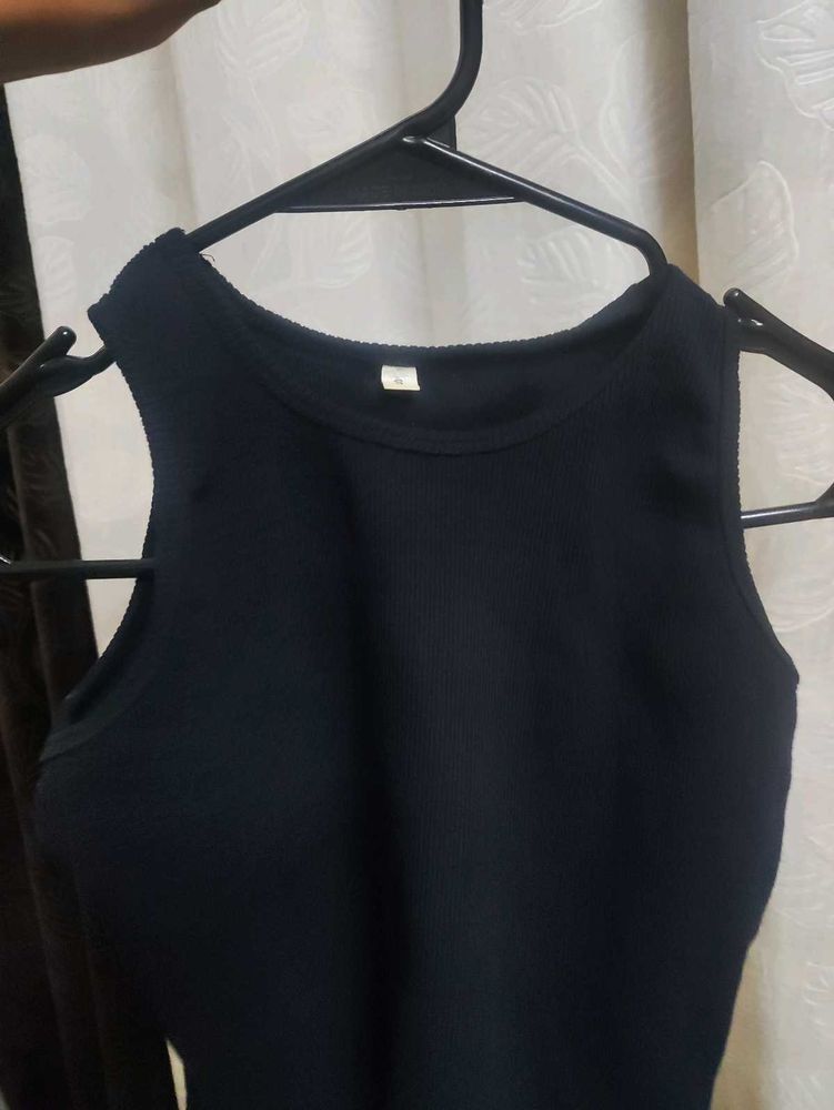 Black Ribbed Tank Top