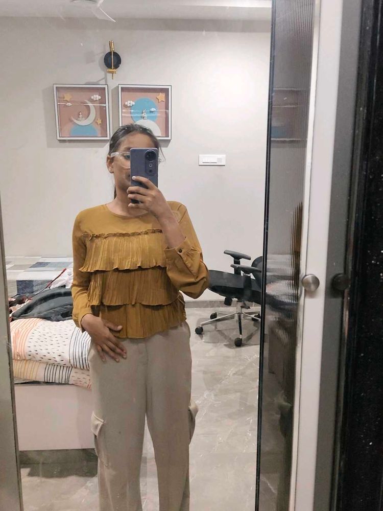 Golden Yellow Colour Top💛💛