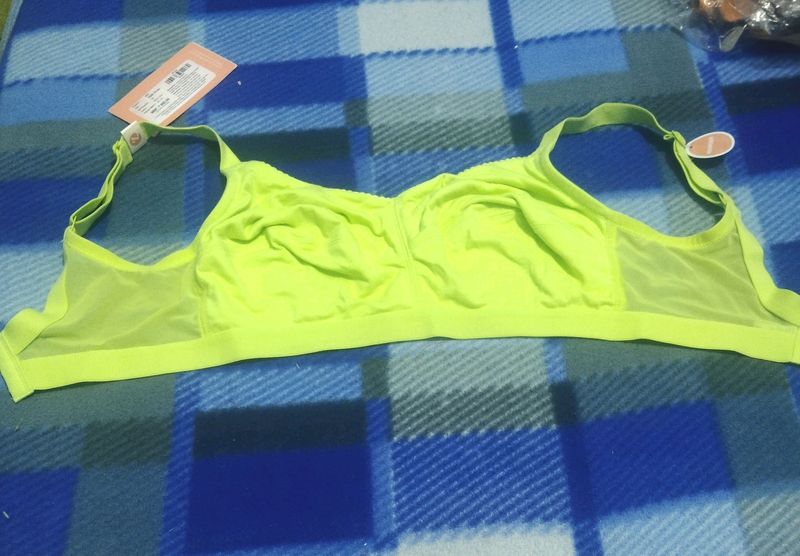 (96)BRA Lingerie