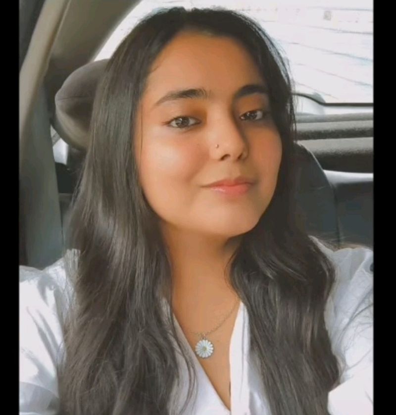 White Flower Necklace