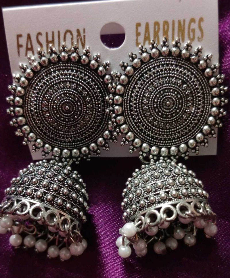 Jhumke