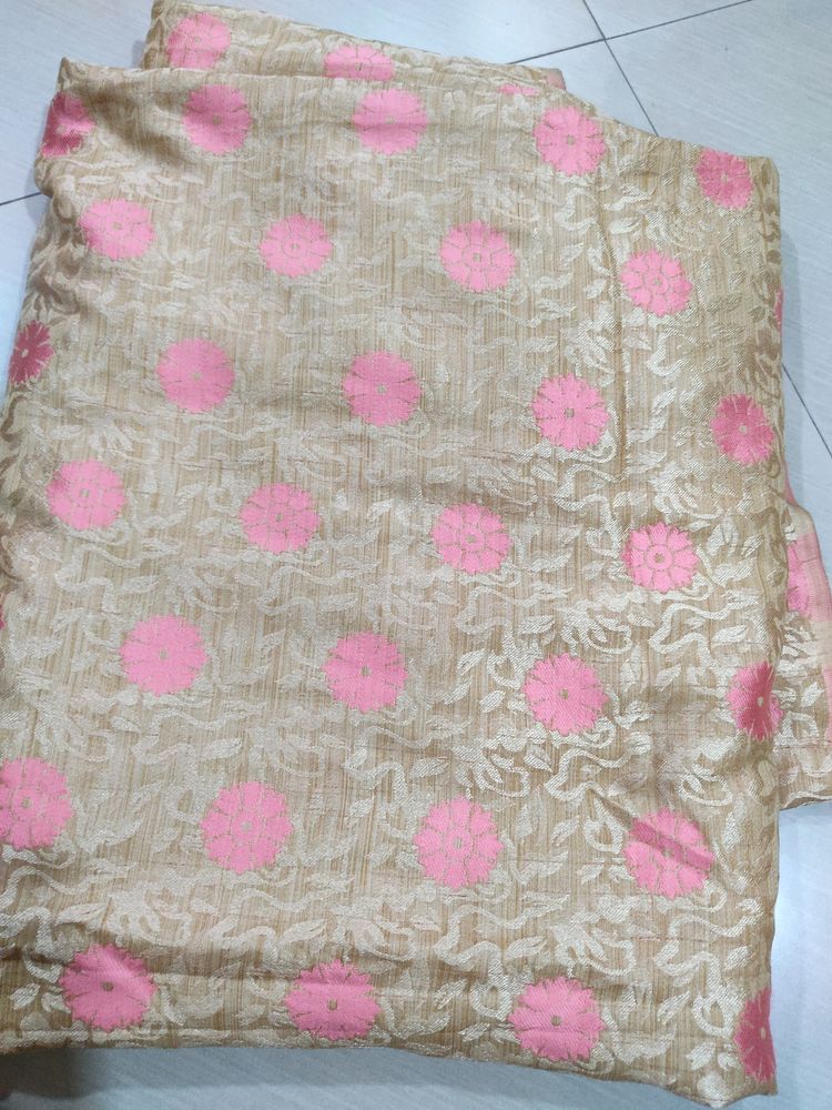 Cream &amp; Pink Colored Saree