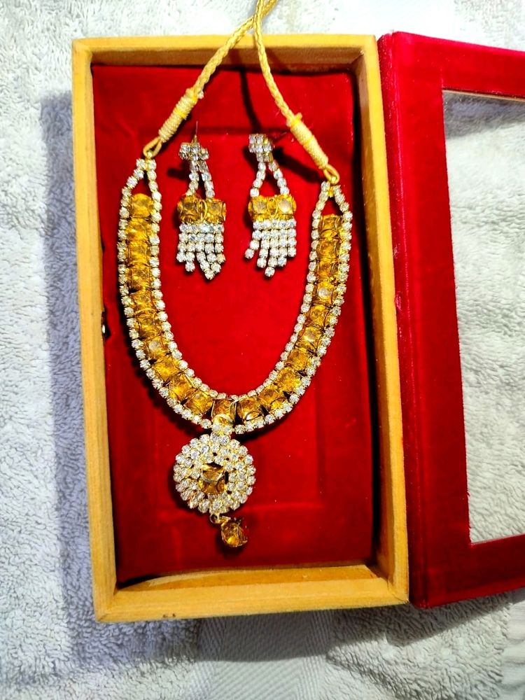 Elegant Yellow Stone Jewelry Set 🟡