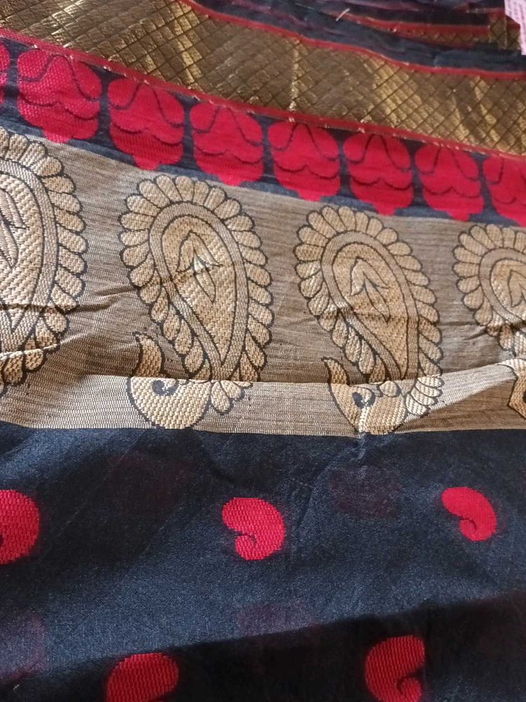 Elegant Black &amp; Red Saree