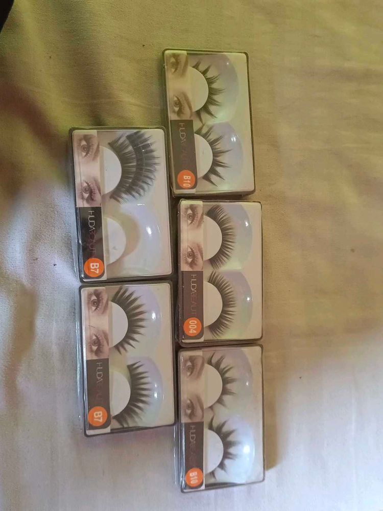 Huda Beauty False Eyelashes